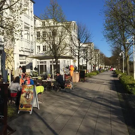 Im Seepark * Sellin (Rugen)